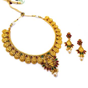 Maroon necklace-sets 2