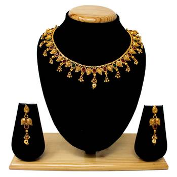 Maroon necklace-sets 1