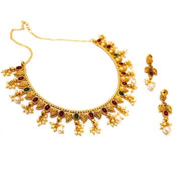 Maroon necklace-sets 2