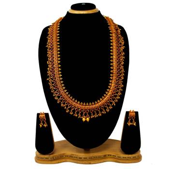 Maroon necklace-sets 1