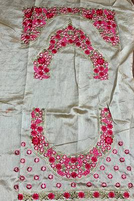 Pink Embroidered Silk Saree With Blouse 4