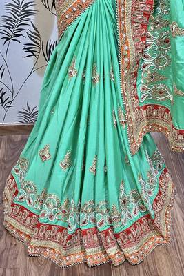 Green Embroidered Chiffon Saree With Blouse 3