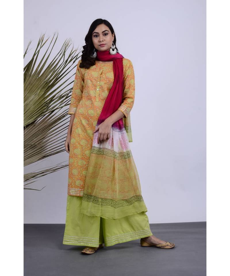 KrishnaKranti Hand Blocked Set