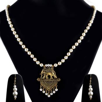 Gold Jewellery 1
