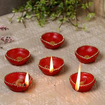 Traditional Painted Terracotta Diyas- Set Of 10 2