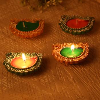 Swan Designed Handpainted Terracotta Diyas-Set Of 4 1