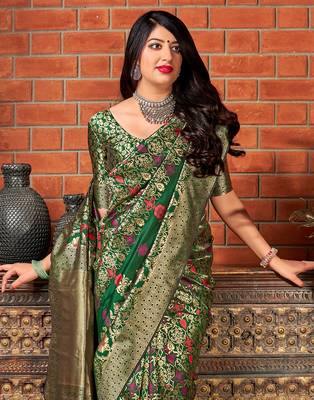 Green woven banarasi silk saree with blouse 2