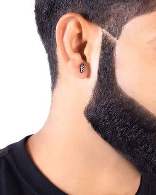 Royal Stud Angel's Wing Earring 4