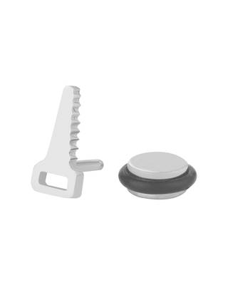 Stud Out Key Pattern Earring 4