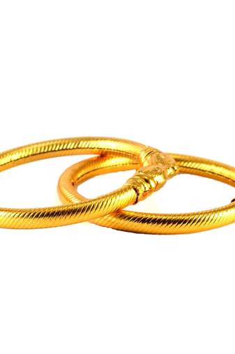 Preety Bangles Color-Golden