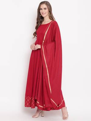 Maroon trianglekd set ethnic-kurtis rayon maroon 3