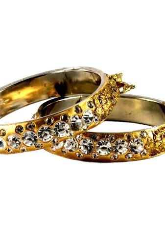 Striking Bangles Color-Golden