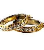 Striking Bangles Color-Golden