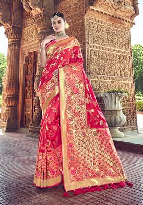 Rani pink woven banarasi silk saree with blouse 1