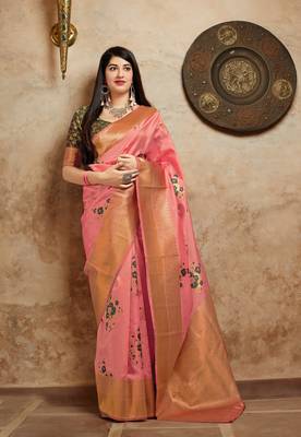 Pink Woven Banarasi Silk Saree With Blouse 1