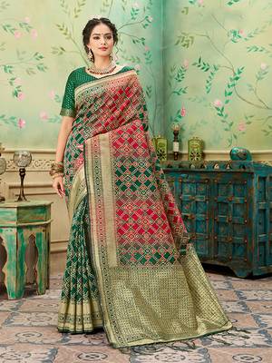 Green woven banarasi silk saree with blouse 1