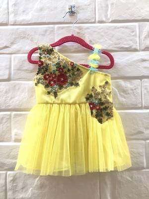 Lemon Yellow Zari Work Net Peplum Blouse And Skirt 3