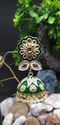 Green earrings 2
