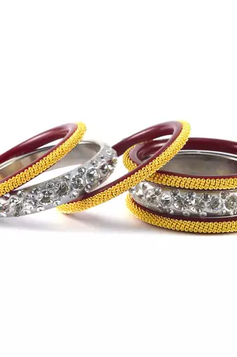 Pretty  Bangles Color-Golden