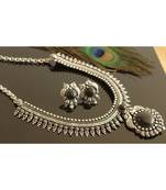 Stunning Silver Tone Black Peacock Necklace Set