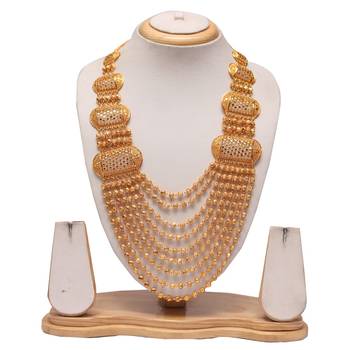 Multilayer golden necklace 1