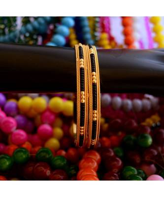 Set of 2 Bangles and Bracelets with Gold-Plated Beads 2