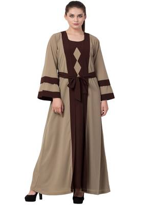 Dark-Chiku Abaya Dress With Attached Shrug And A Matching Belt In Contrast Colours. 1