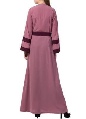 Onion-Pink Abaya Dress With Attached Shrug And A Matching Belt In Contrast Colours. 3