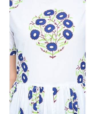 white cotton stitched quarter_sleeve kurtis 4