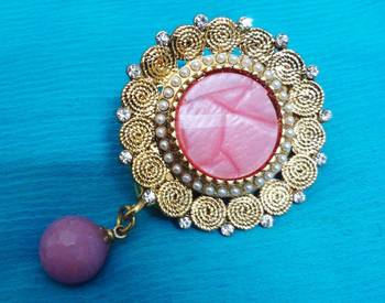 Gold Amethyst brooch 1