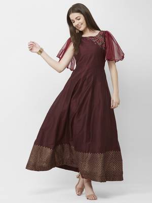 Maroon embroidered cotton kurtas-and-kurtis 3