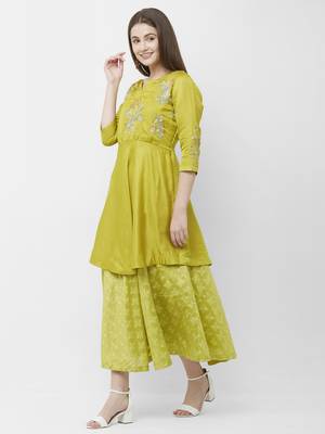 Green embroidered silk kurtas-and-kurtis 5