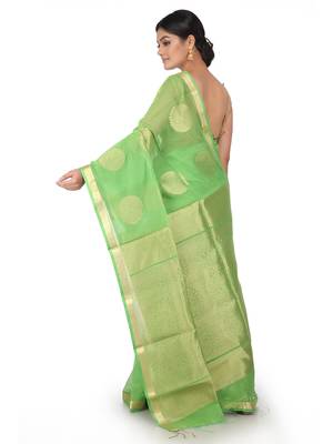 green handwoven cotton silk jamdani with blouse 3