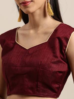 Maroon Printed Chiffon Saree With Blouse 3