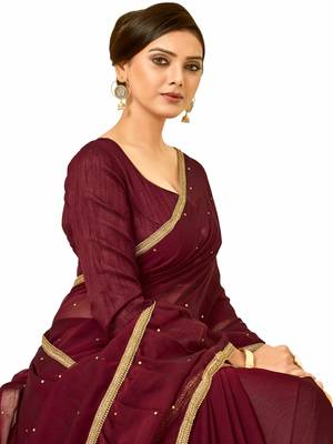 Maroon Printed Chiffon Saree With Blouse 4