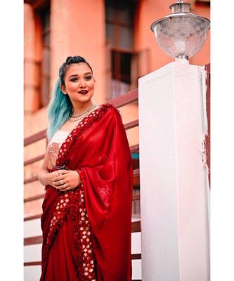 Inddus Maroon Silk Blend Lace Bordered Fringe Saree With Blouse 3