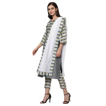 Women's Gray Digital Print Straight Polysilk Kurta Dupatta Pant Set 4
