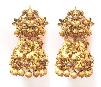 Gold earrings 2