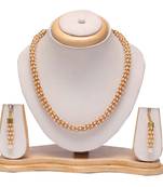 Pearl emebellished elegant chain with earrings