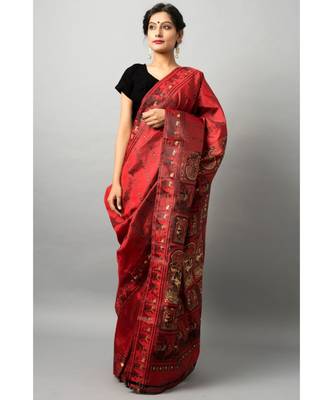 The beautiful Baluchari weave looks absolutely stunning in this maroon avatar 3