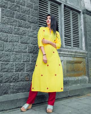 Kesariyaa Peela Handwork Kurta Set 1
