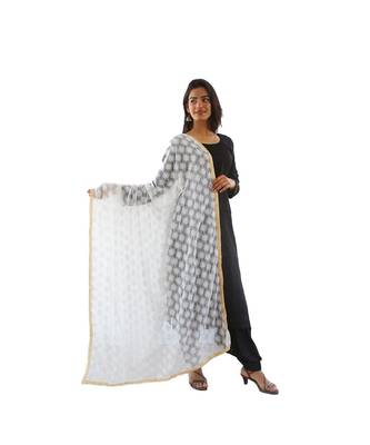 white Phulkari Kanchan Dupatta 1