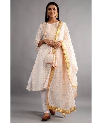 Gajra Kurta,Pant And Dupatta Set 1
