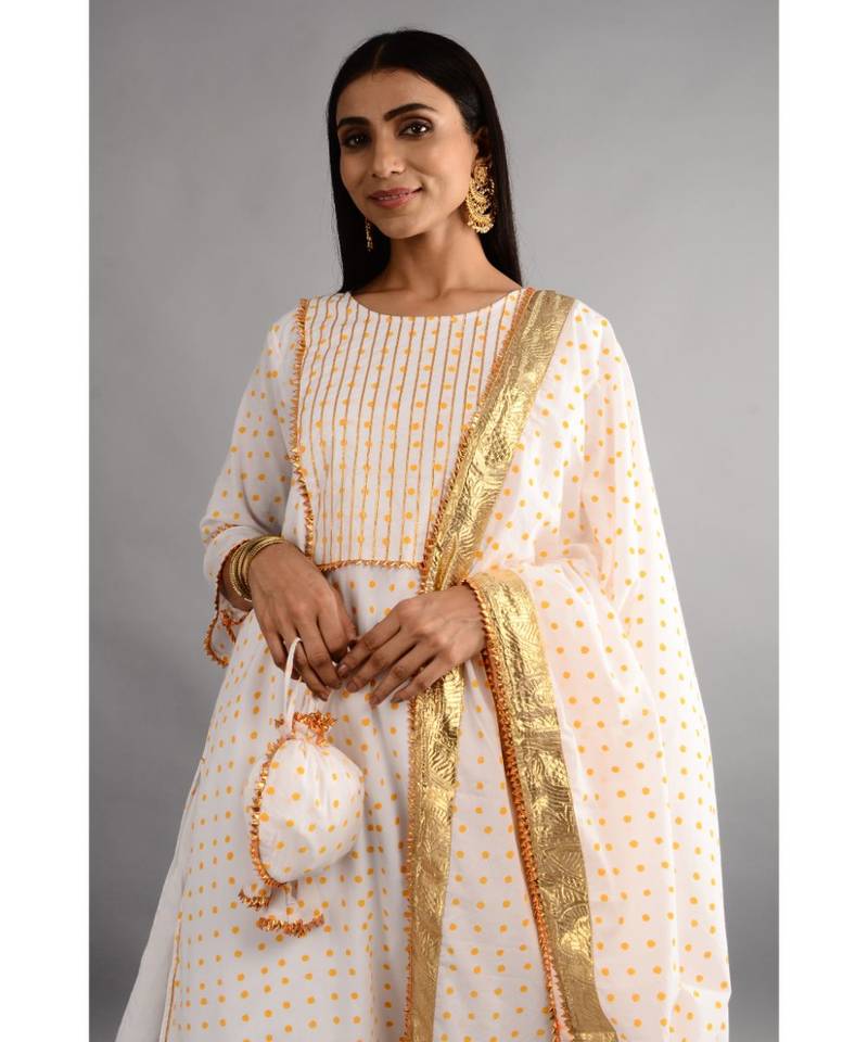 Gajra Kurta,Pant And Dupatta Set