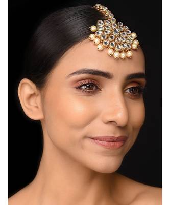 Kundan And Pearls Mangtikka 1