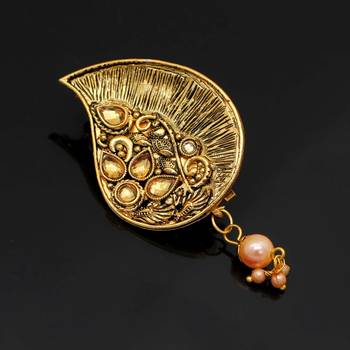 Gold Brooch 1