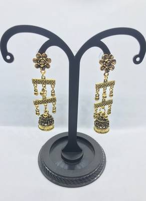 Gold crystal earrings 1