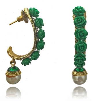 Green pearl studs 1