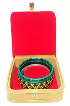 atorakushon   Mini Bangle Bracelet Box Travel Gift Box Jewelry Case Wedding Gift, Vanity Box pack of 4 (Beige, Red)