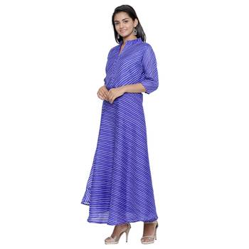 Blue Cotton Leheriya Printed Kurti 3